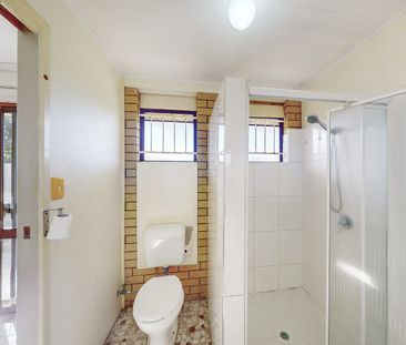 Easy-Living 3-Bedroom Home in Macgregor - Photo 5