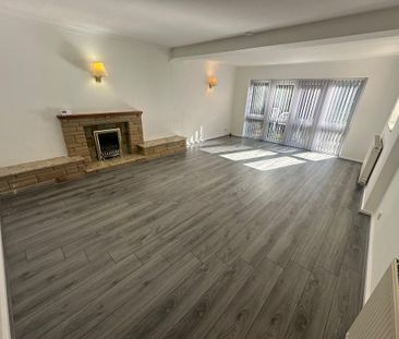 4 bedroom detached house to rent - Photo 1