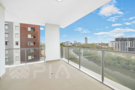 One bedroom Apartment in Parramatta River road - Photo 5