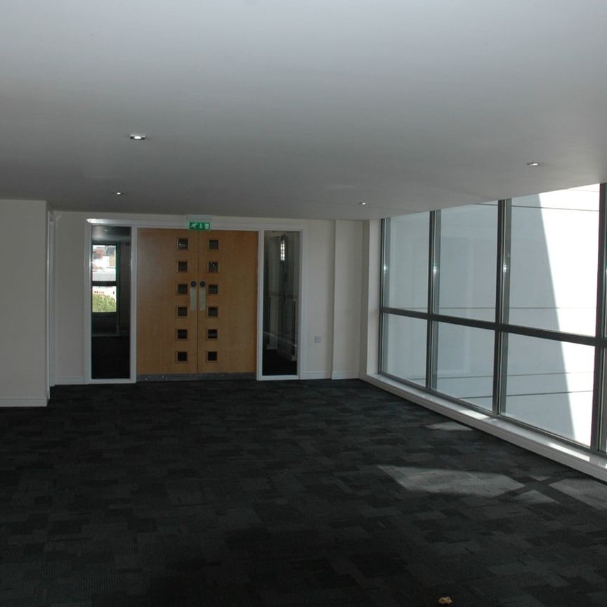 2 Bed Flat, Centenary Plaza, B1 - Photo 1
