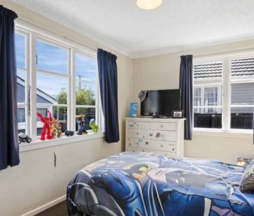 Family home in Burnside High Zone! - Photo 1