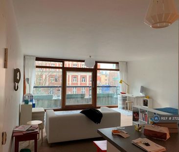 Studio to rent - Photo 6