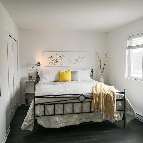 Maison à étages - 1067 Rue des Lucioles - Photo 1