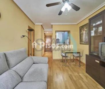Piso en alquiler en Tenderina-Mercadín-Fozaneldi - Photo 1