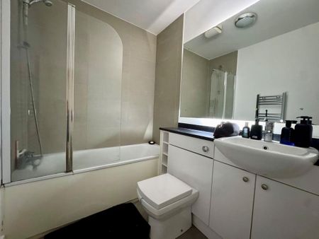 1 bedroom flat to rent - Photo 4