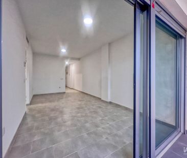 Piso 2 habitaciones de 69 m² en Les Marines (03700) - Photo 2