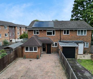 4 bedroom semi-detached house to rent - Photo 4