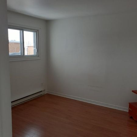 BEAU 4 1/2 SOREL disponible le 1er novembre - Photo 3