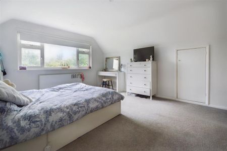 5 bedroom detached house to rent - Photo 4