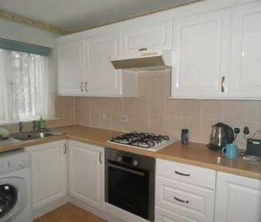2 bedroom property to rent Pettingrew Close, Walnut Tree, Milton Ke... - Photo 4