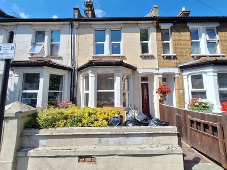 St. Anns Road, Southend-On-Sea SS2, London - Photo 2