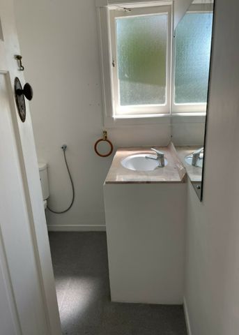 Great Family Home - Photo 2