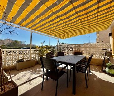 Alquiler de casa o chalet independiente en Avenida Corinto - Photo 1