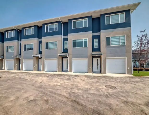 Tuscany Estate - Brand New Townhouse 3 Bedroom with Tandem Garage | 157 Tuscany Summit Heath Northwest, Calgary - Photo 1