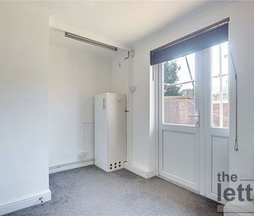 Myddelton Avenue, Enfield, Middlesex, EN1 4AQ - Photo 5
