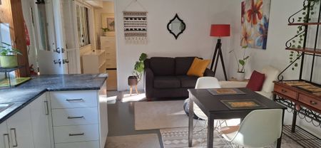 One Bedroom Garden Flat - Photo 2