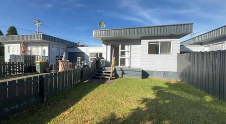 Walking distance to town - Photo 2