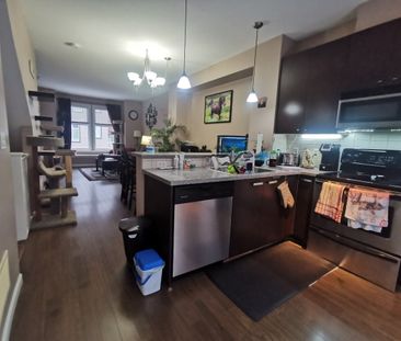 Two Bedroom Townhouse with Yard in Cloverdale - Photo 3