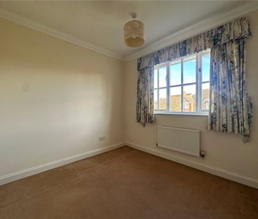 4 bedroom detached to rent - Photo 3