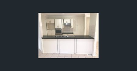 MODERN FAMILY HOME IN GREAT LOCATION! - Photo 2