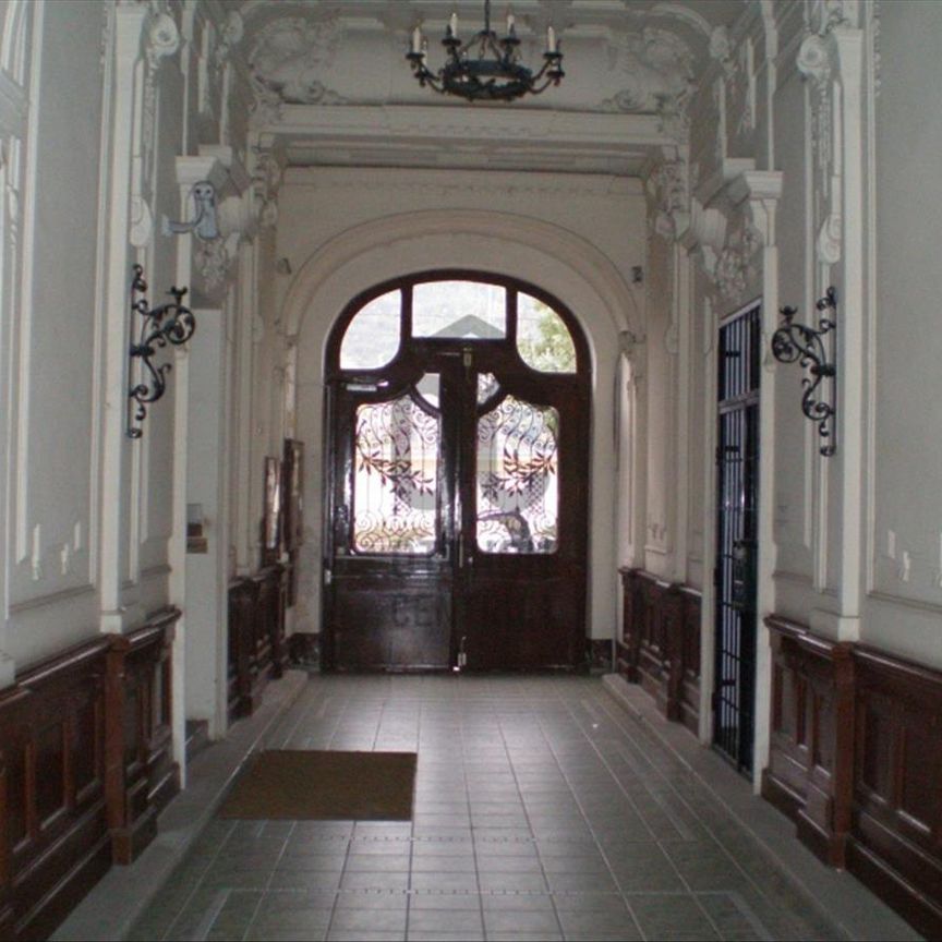 Kiadó újszerű állapotú lakás - Budapest V. kerület - Photo 1