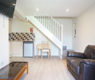 Flat 3 245 Caernarfon Road - Photo 1