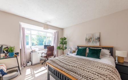 2 bedroom semi-detached house to rent - Photo 2