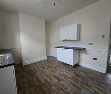 Grant Street, Burnley - Photo 3