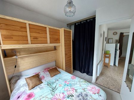 Location Appartement 1 pièce 28m² - Photo 3