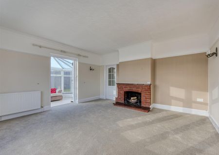 Upper Whittimere Farmhouse, Bobbington - Photo 3