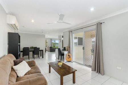 5 Exeter Way, Mount Low. - Photo 2