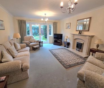 Estancia Close, Lee-On-The-Solent - Photo 2