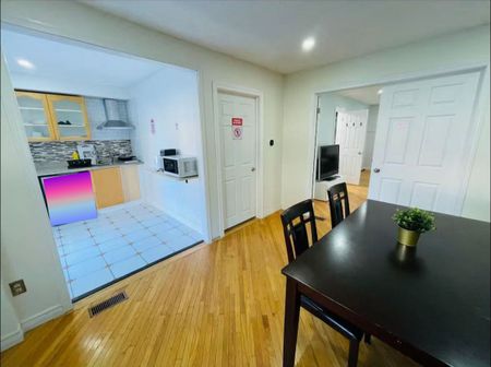 For Lease - 117 Northolt Crescent, Markham, Ontario - Photo 2