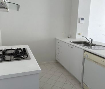 908/148 Wells Street - Photo 6