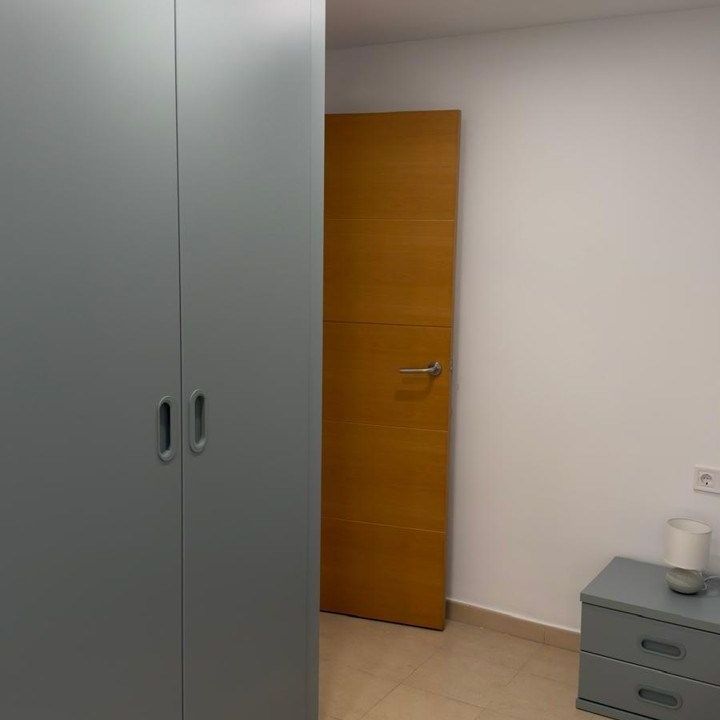 Piso de alquiler en Cami Nou, Avenida de la Paz - Photo 1