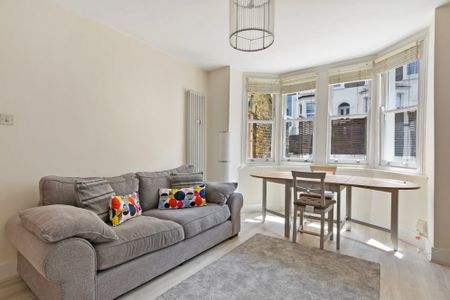 1 bedroom flat to rent - Photo 2