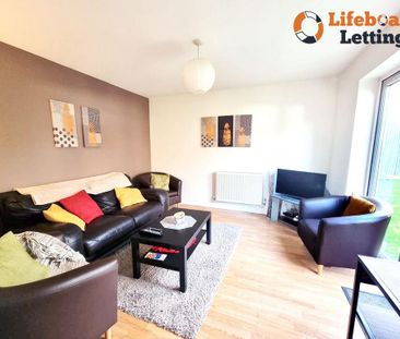 1 bedroom in a house share to rent - Photo 2