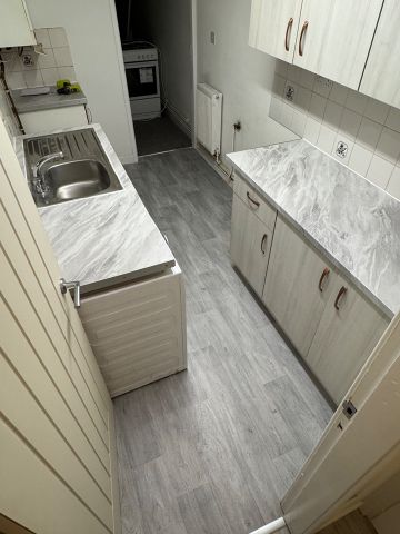 3 Bed Terraced House, Forster St, NG7 - Photo 4