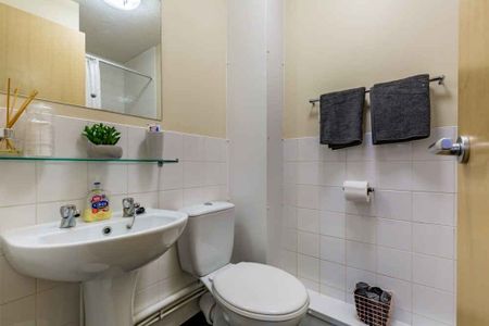 Classic 4 Bed Ensuite - Photo 5