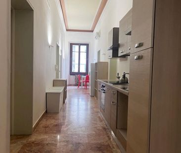 Spacious Single room Via la Farina - Photo 3