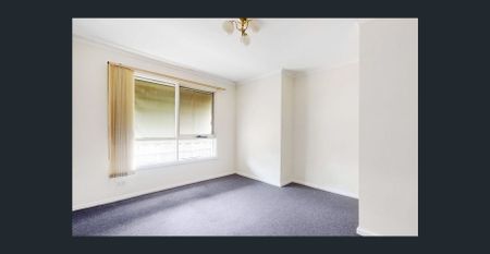 Prime Living in North Melbourne - Photo 3