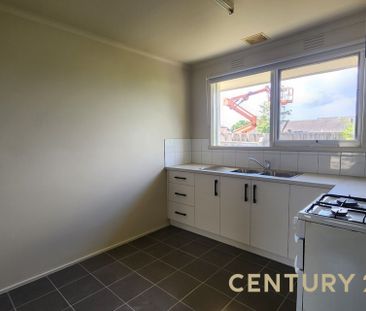 2-Bedroom Gem for Rent in the Heart of Dandenong - Photo 1
