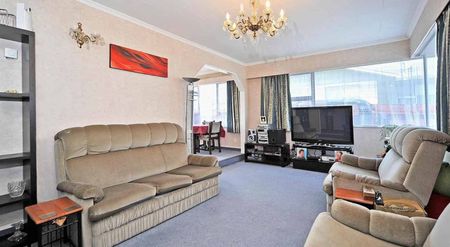 Convenient in Kelvin Grove - Photo 4