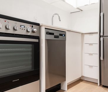 55 Eccleston Drive - Photo 4