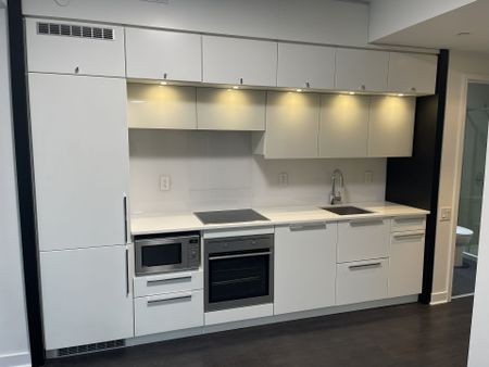 For Lease - 15 Grenville Street Unit# 505, Toronto, Ontario - Photo 3