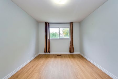 For Lease - 2835 Hollington Crescent Unit# (Lower), Mississauga, Ontario - Photo 3