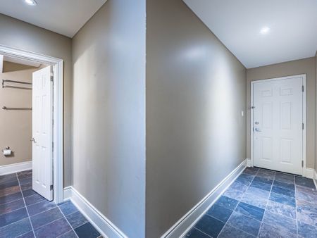 For Lease - 283 King Street Unit# 302, Hamilton, Ontario - Photo 2