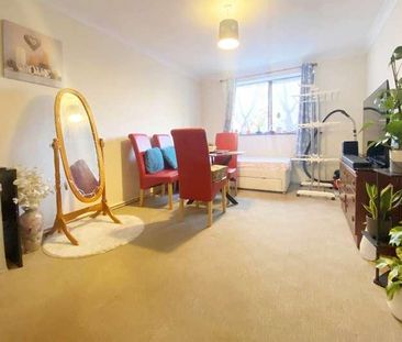 Ashley Cross, BH14 - Photo 1