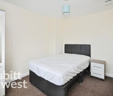 1 bedroom in a house share to rent - Photo 5