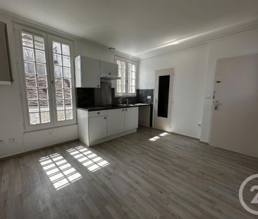 Location Appartement 1 pièce 21m² BRIE COMTE ROBERT 77170 - Photo 2